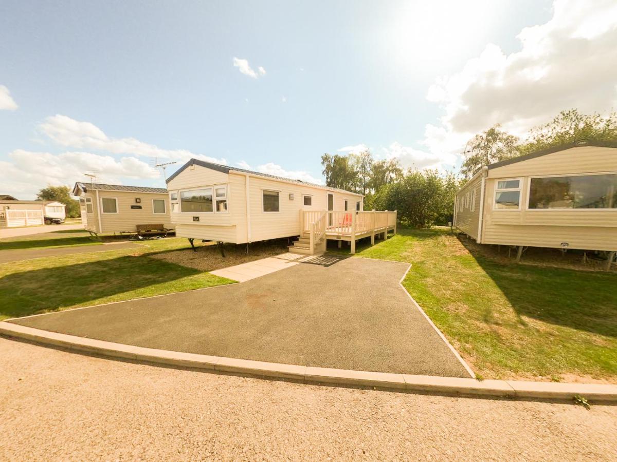 Tattershall Lakes - Hot Tub Breaks Luaran gambar